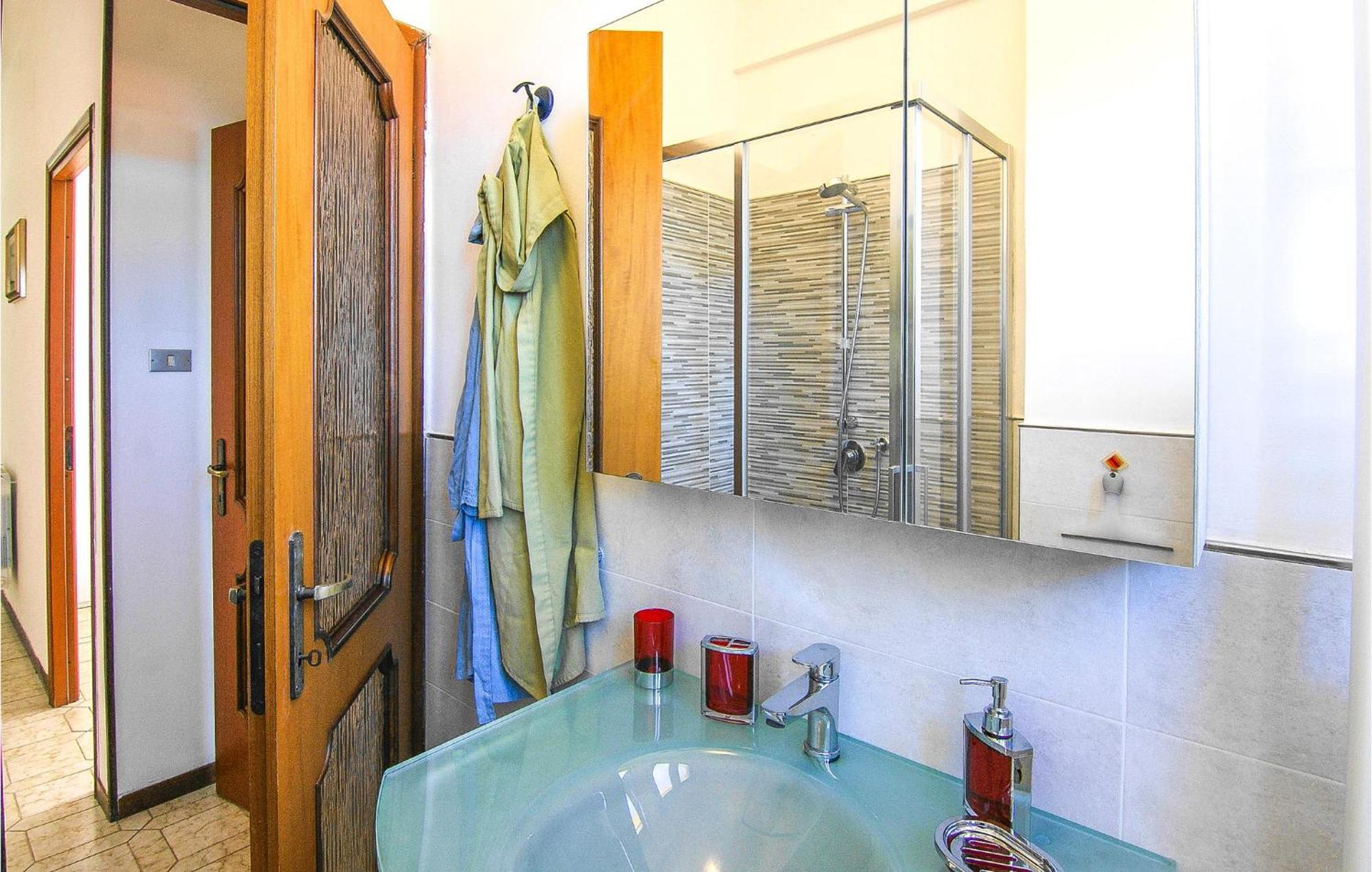 Cozy Apartment In La Spezia With Wifi Bagian luar foto