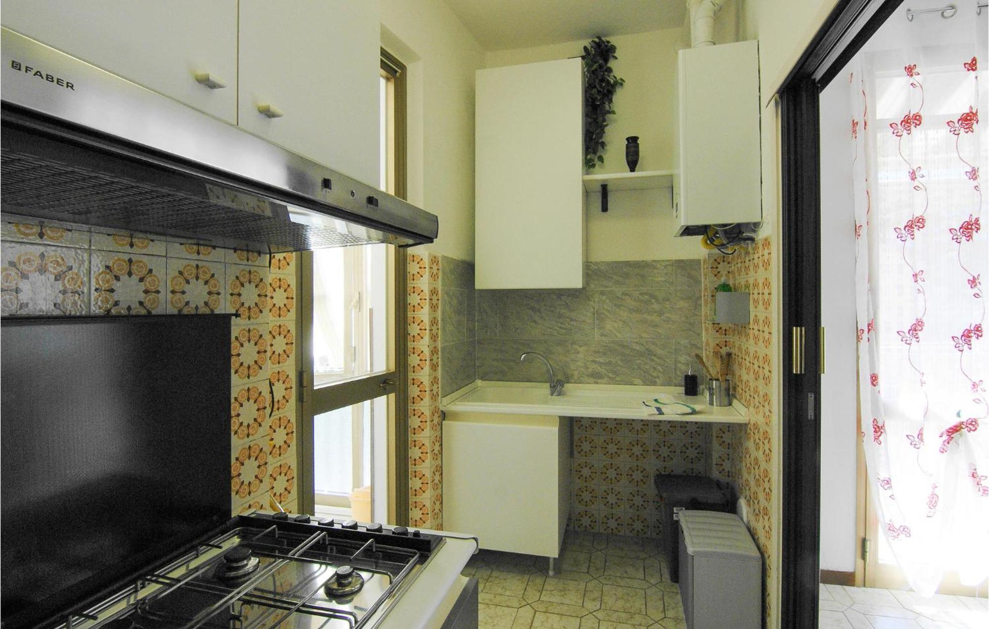 Cozy Apartment In La Spezia With Wifi Bagian luar foto