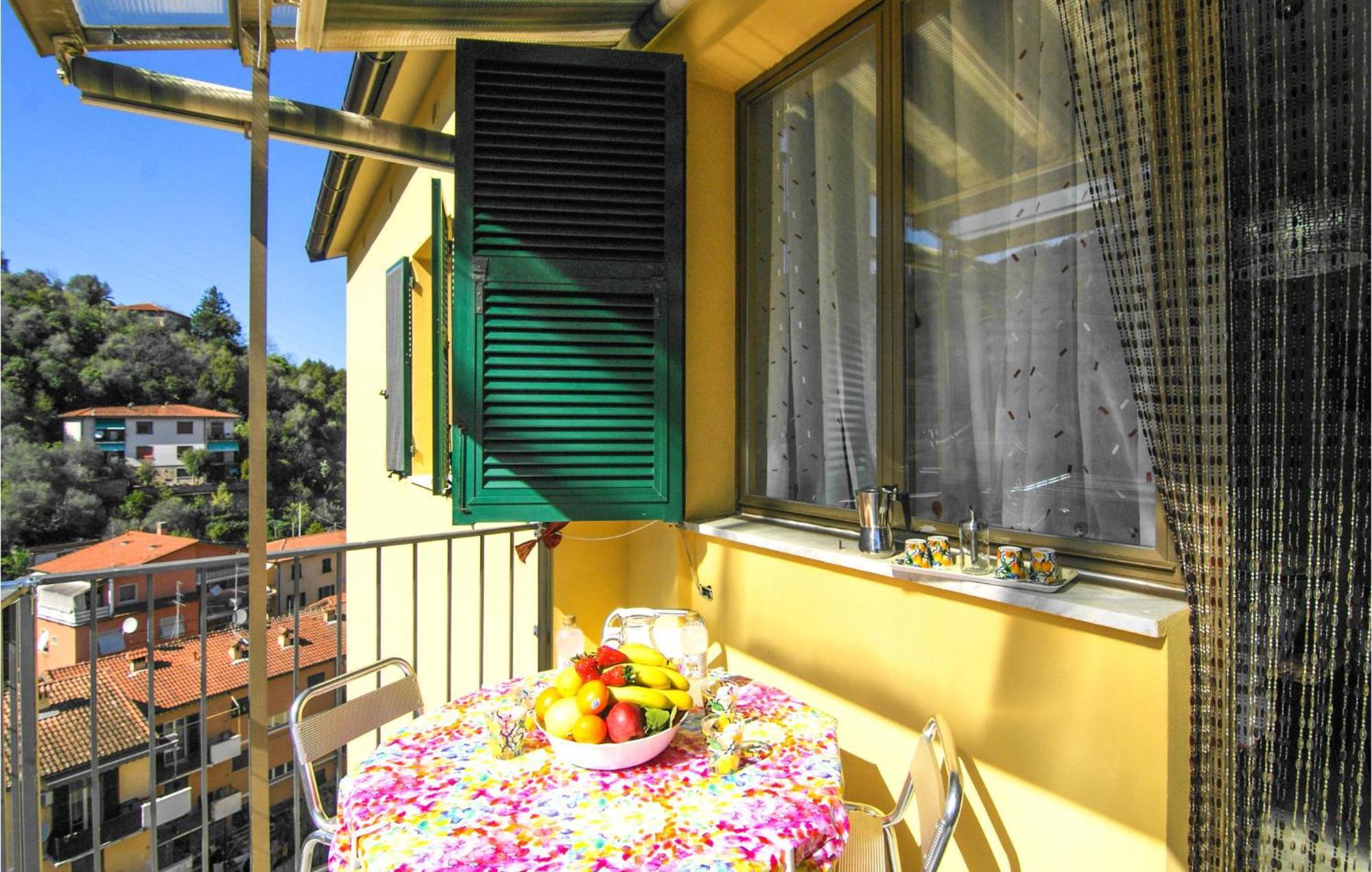 Cozy Apartment In La Spezia With Wifi Bagian luar foto